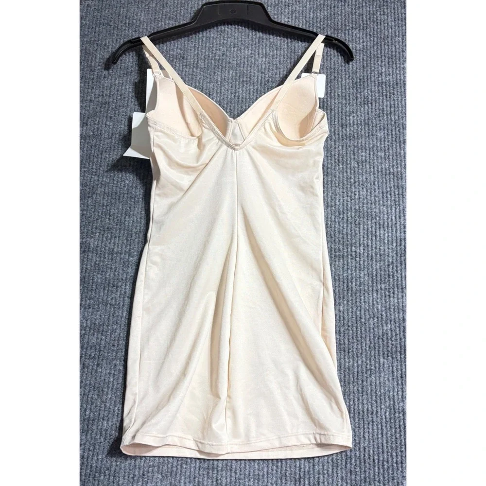 Flexees Maidenform 6751 Nude Firm Control Full Shapewear Slip Bra 36C NWT